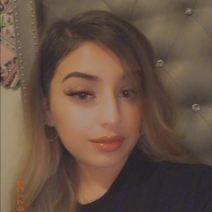 Meet your Posher, Victoria